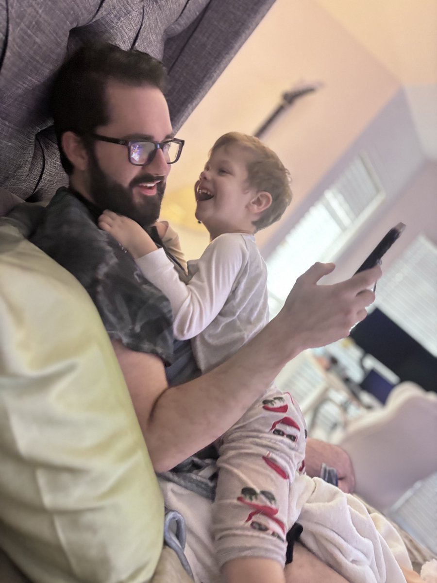 ChadElPapa's tweet photo. Having the day off with this little goober https://t.co/OHN84hC26p