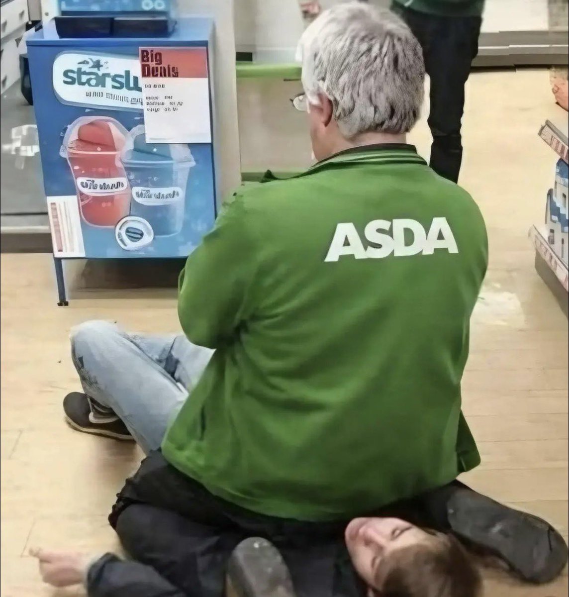 WeGotitBack 🏴󠁧󠁢󠁥󠁮󠁧󠁿🇬🇧🇺🇸 tweet media