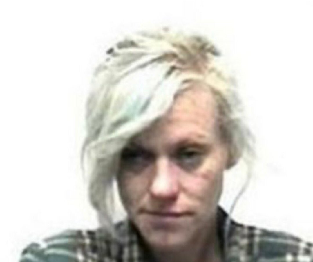 esjesjesj's tweet image. This is your actual face when you got arrested for you meth and heroin DUI