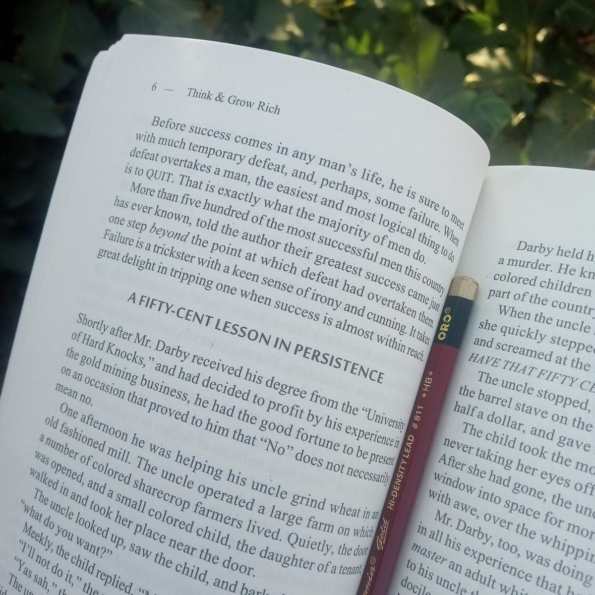 umerbashir0002's tweet photo. The rough parts:
Books – started many, finished zero.
Japanese – learned some, then stopped.
Volleyball/sports – lazy, did nothing.
Old blogs/sites – dropped completely.
Motivation up &amp; down all year. https://t.co/KFuJIw5Zw7