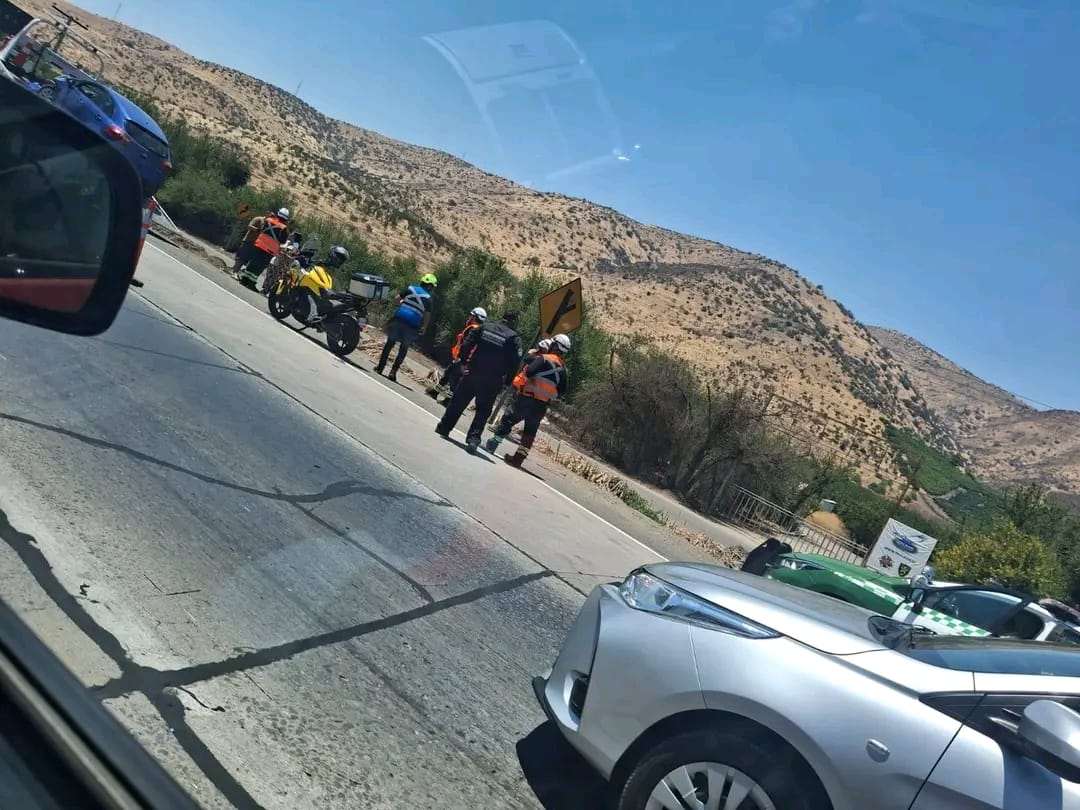 #AHORA: Colision vehicular en la 
Ruta 5 a la altura del kilómetro 82 aproximadamente en dirección al norte.