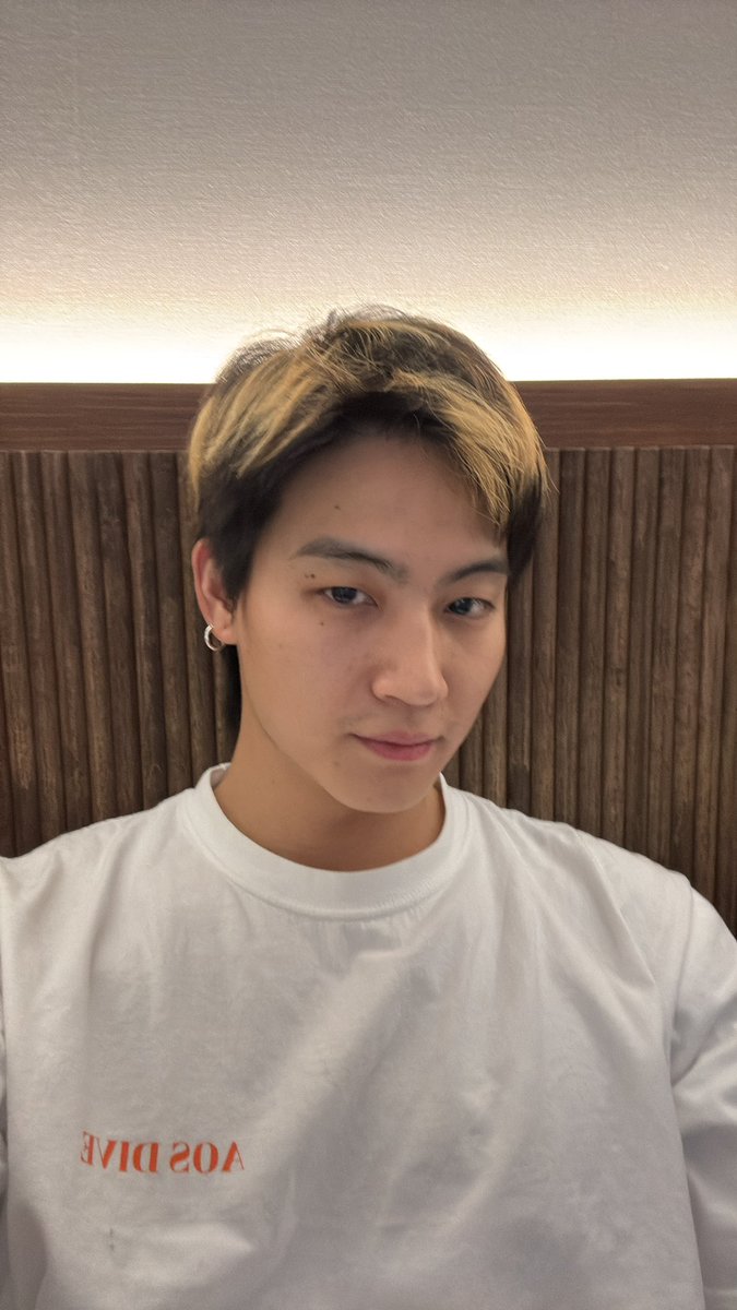 Jayb? Damn bro,                 BamBam?                  my style suits 
you well

<a href="/BamBam1A/">BamBam</a> <a href="/jaybnow_hr/">JAY B</a> 
#bambam #got7 #jayb