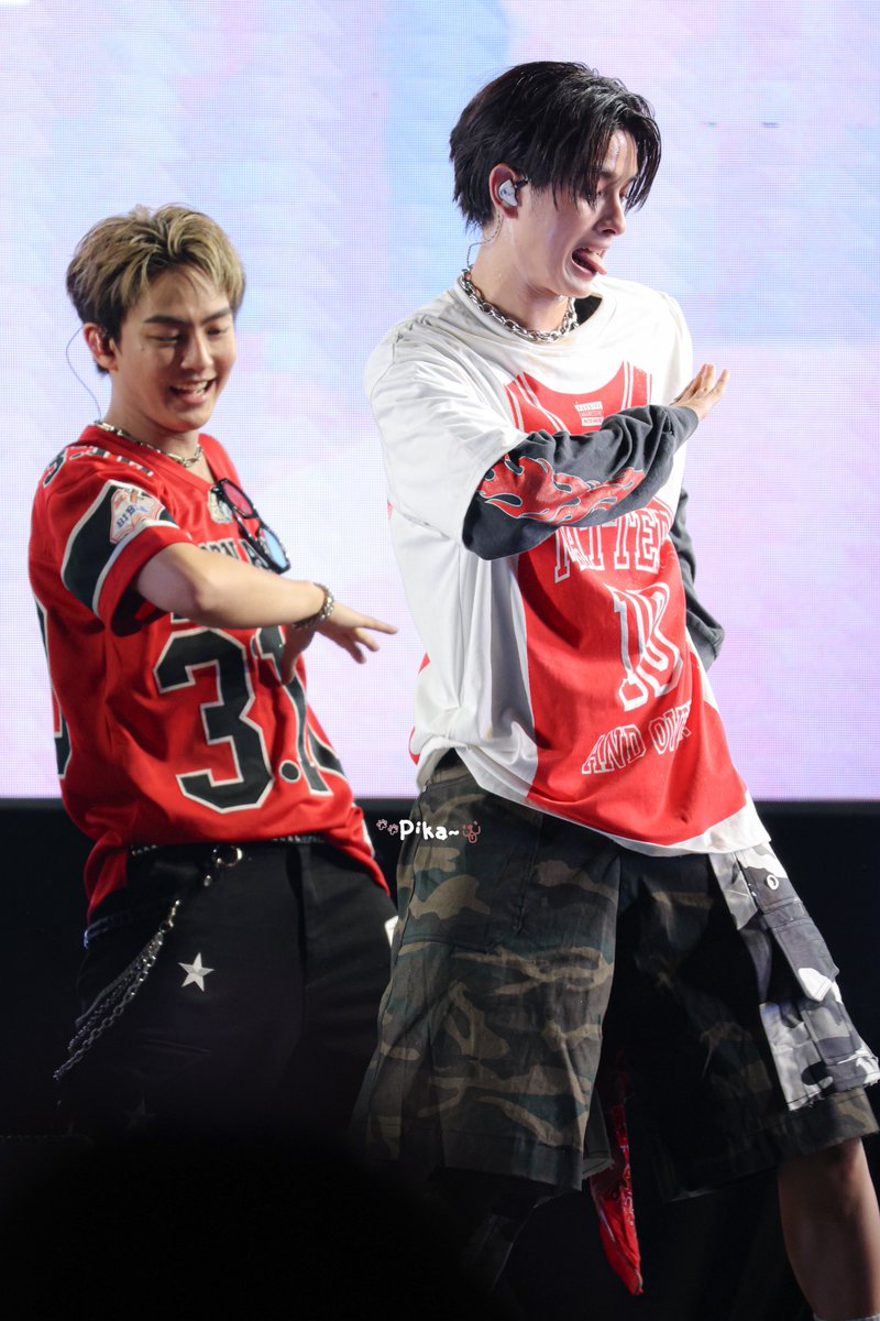 03 แค่ไหนแค่นั้น

#FutureParkXBUS
#KHUNPOL #HEARTchuthiwat