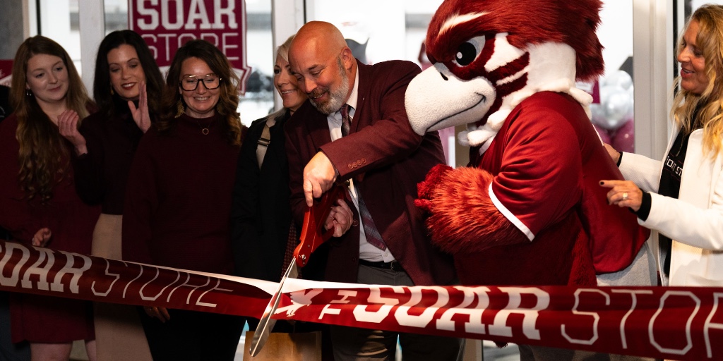 FairmontState's tweet image. Happy New Year's Eve! 🎉 To celebrate, here's a recap of some of our favorite 2025 moments. Thank YOU for making 2025 one to remember. We can't wait to see what 2026 brings! 

#FairmontState