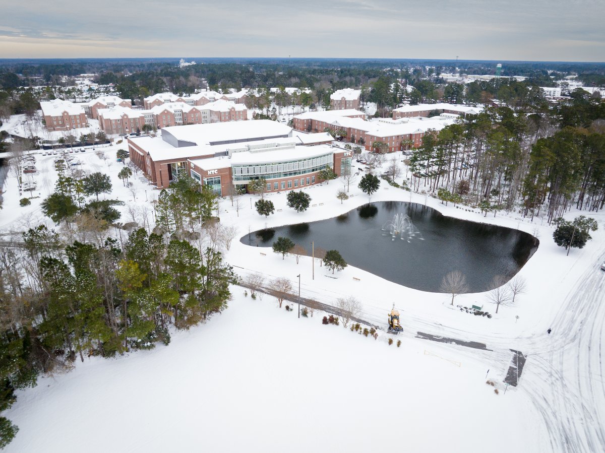 Coastal Carolina University tweet media