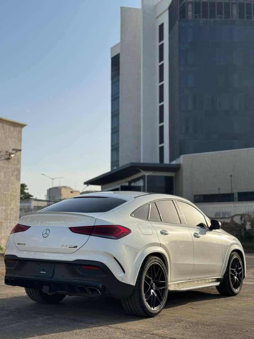 Jotham.base tweet media