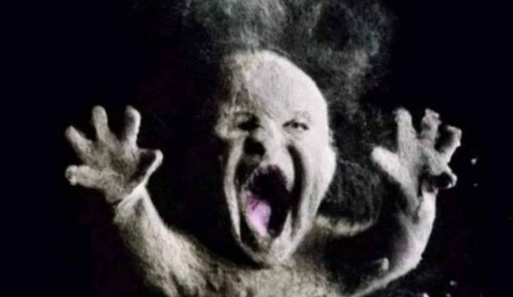 มีคนขอให้สิ่งไม่ดีหายไป
คุ :