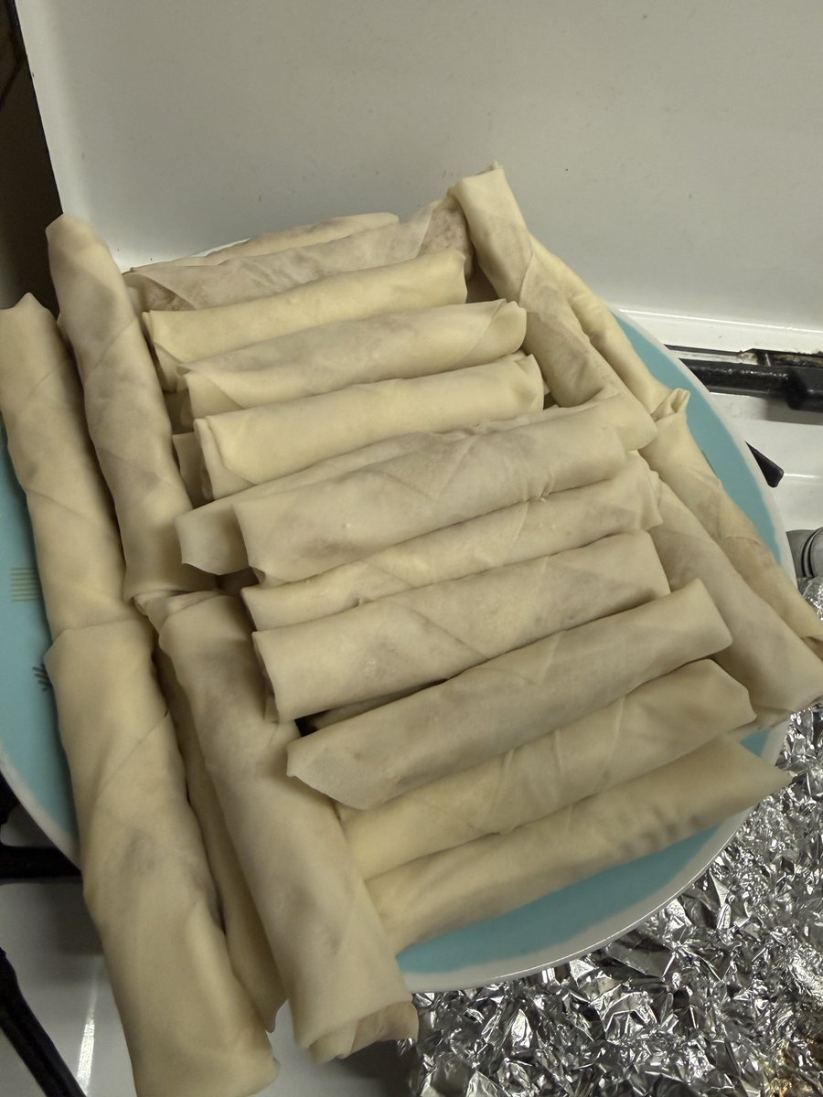PrinLTSG's tweet image. The fact my mom said I’m better at wrapping lumpia than her 🥹