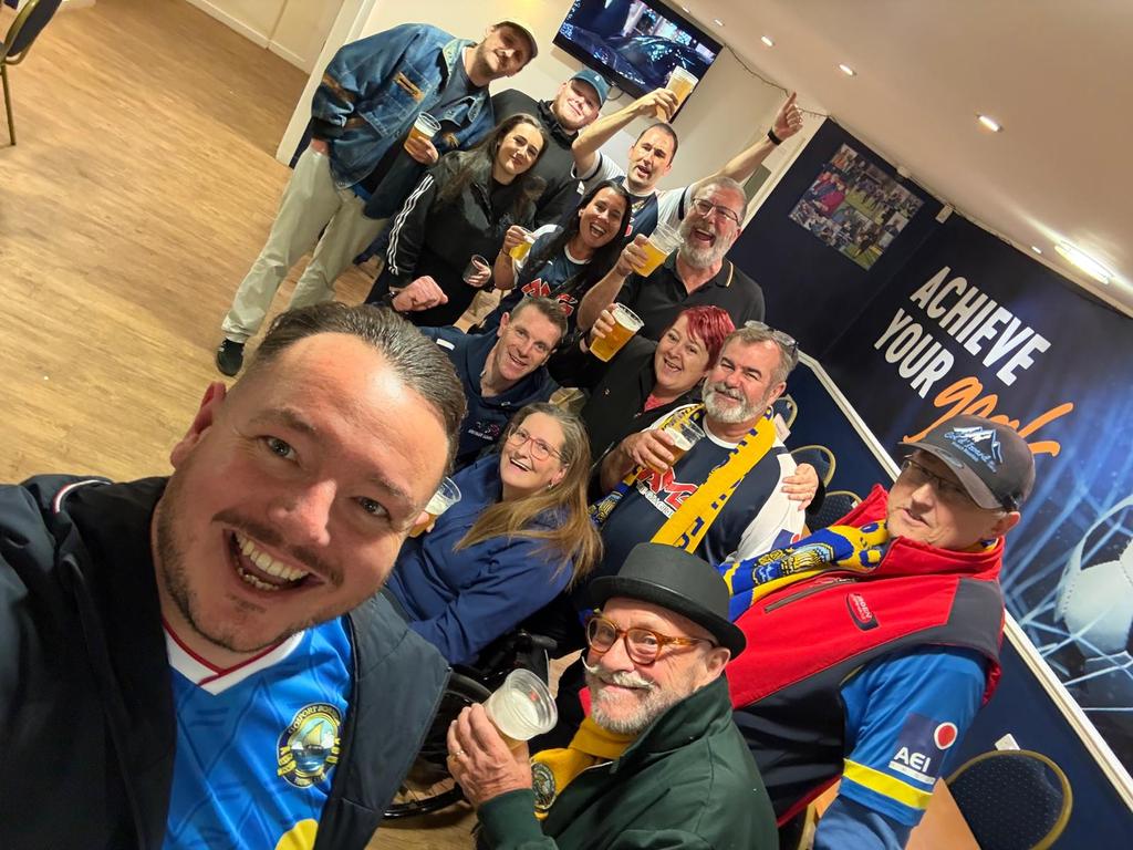 PrivettLife's tweet image. Privett Life would like to wish everyone (except the Boxing Day referee) all the best for 2026.

This will be a good year for the Yellows.