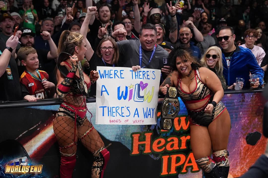 Babe with the power. ◡̈ NOT @willowwrestles tweet media