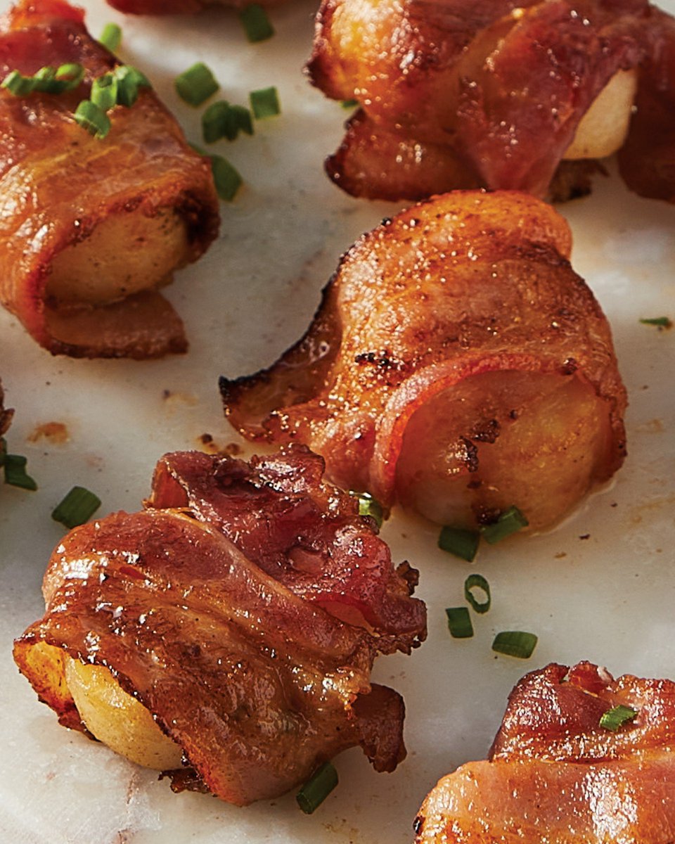 Que ferait le meilleur des hôtes pour le réveillon du Nouvel An ?

Profiter de sa soirée avec ses invités pendant que nos Médaillons de pétoncles bardés de bacon cuisent au four. 💁‍♀️

Voyez ce délicieux produit des plus faciles à préparer > ow.ly/43co50XQJqv