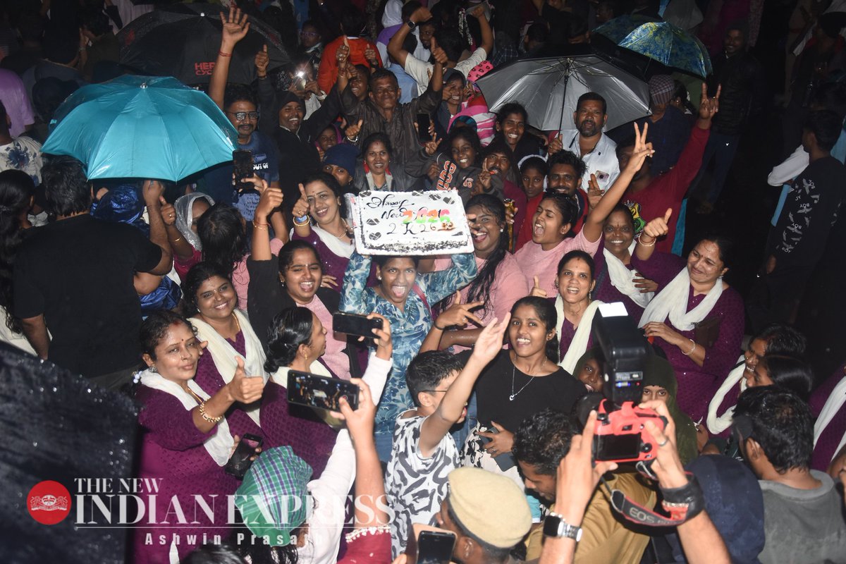 People gathered at Simpson Square on Kamarajar Salai, greeting one another and celebrating the New Year with joy and cheer. <a href="/NewIndianXpress/">The New Indian Express</a> <a href="/xpresstn/">TNIE Tamil Nadu</a> <a href="/shibasahu2012/">SHIBA</a> <a href="/AntoJoseph/">Anto T Joseph</a> #NewYear2026 #NewYearCelebration