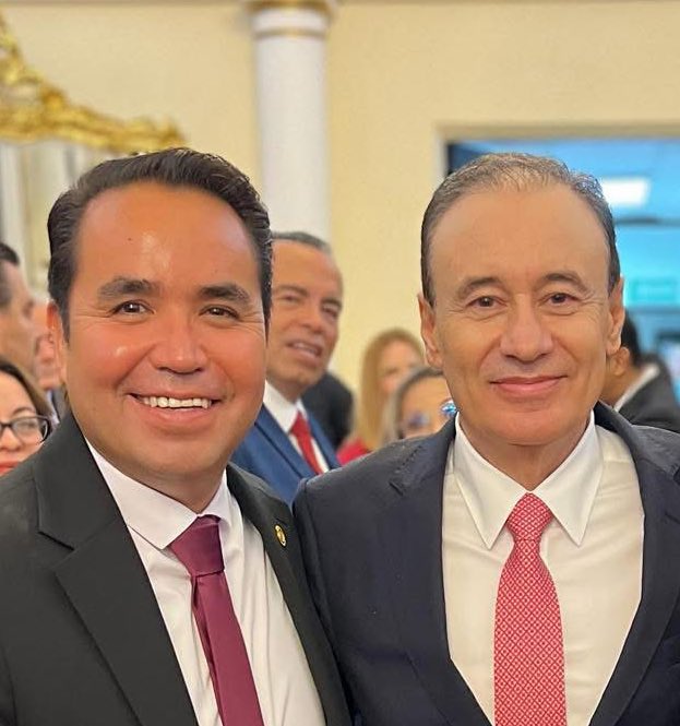 Carlos__Maas's tweet photo. La #H que suena #CaminandoPorSonora es la #H de @juntosheriberto

Firme con la #CuartaTransformación que encabeza en México nuestra Presidenta @Claudiashein y en #Sonora #ARasDeSuelo con el liderazgo de nuestro Gobernador @AlfonsoDurazo https://t.co/6CuPUCaxCh