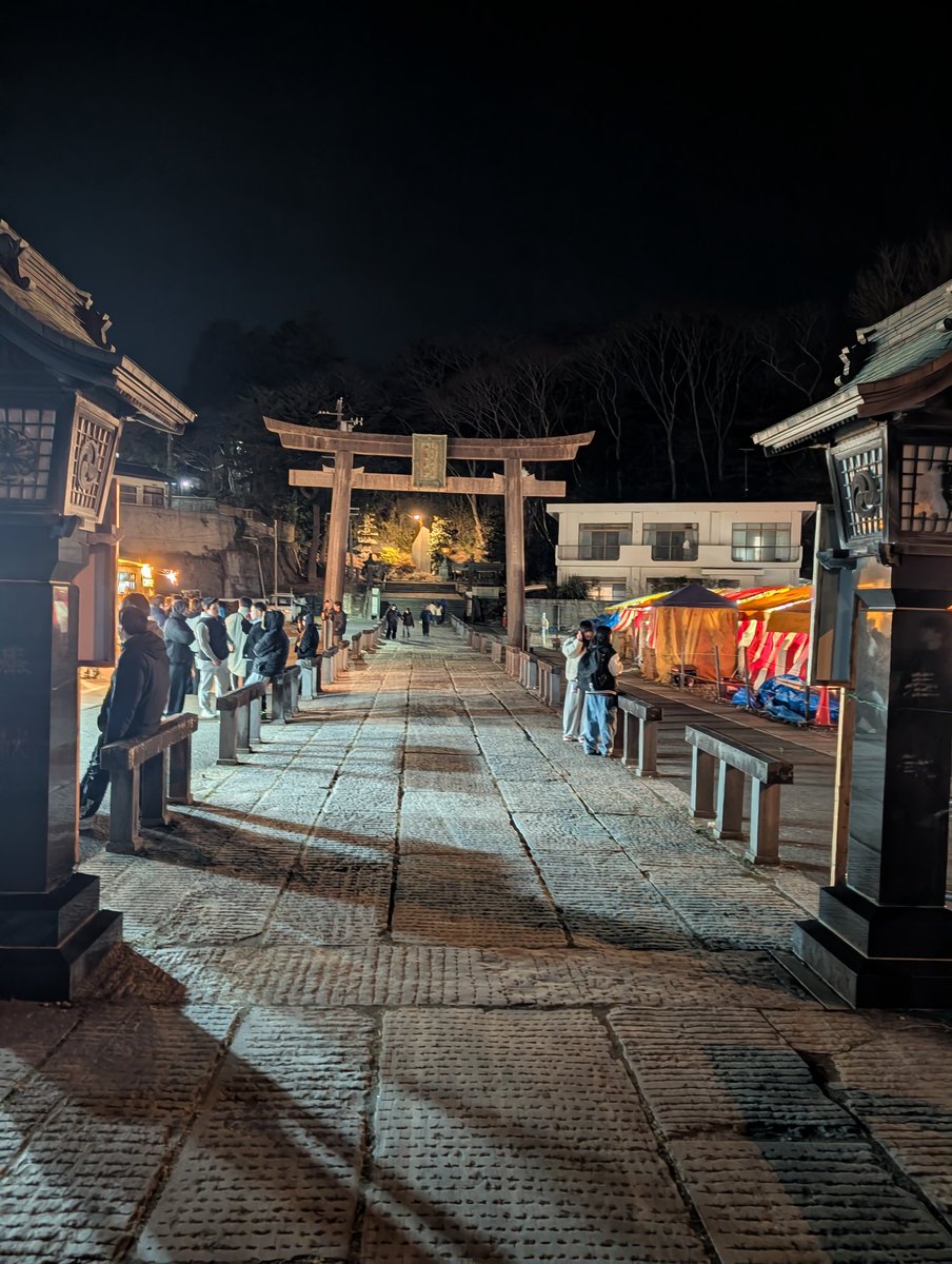 oisogm's tweet image. 鹽竈神社はこんな時間でも人が多いなあ