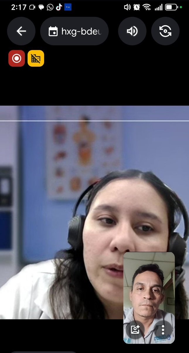 Use la app <a href="/doctorsvapp/">DoctorSV</a> y fue una buena experiencia, me sentía mal de salud, me recetaron medicamentos y en 1 hora ya estaba mejor. Me ahorre tiempo y dinero en ir al fosalud o clínica particular.
<a href="/ChrisGuevaraG/">Christian Guevara 🇸🇻</a> servicios que benefician a Él Salvador.