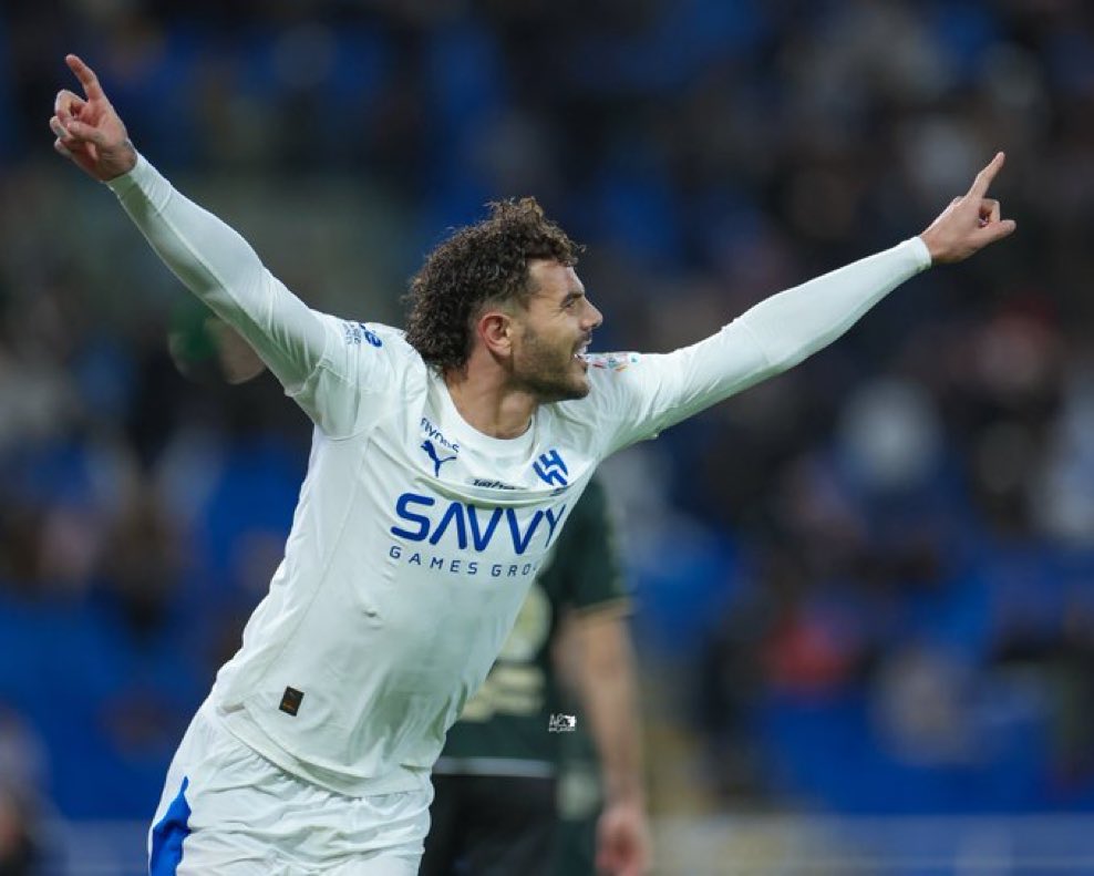 مافيه اي ظهير في العالم افضل منهم فنياً ولا فيه ظهير اكثر منهم تكامل ولا حتى فيه ظهير ينفع للهلال اكثر منهم

هجومياً خارقين ودفاعياً افضل بكثير من غيرهم بحكم السرعه اللي يملكونها