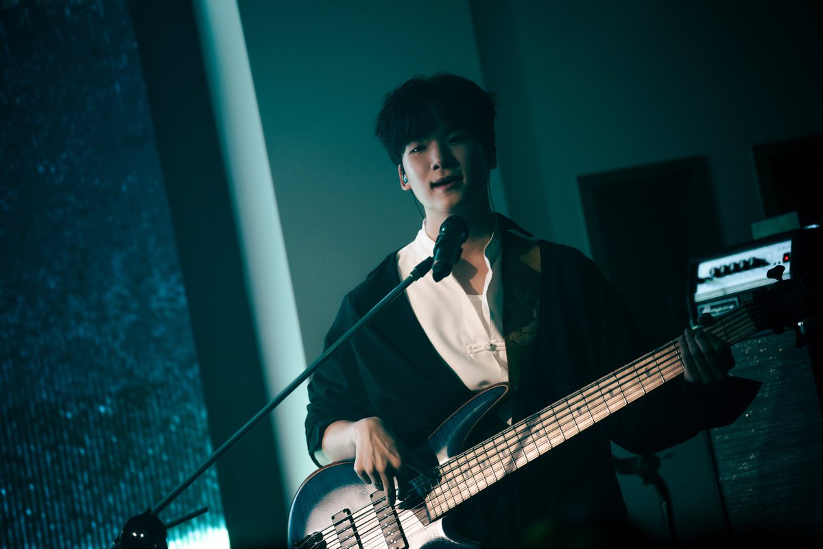 BAND_LUAMEL's tweet photo. https://t.co/OmIgXSnY6V