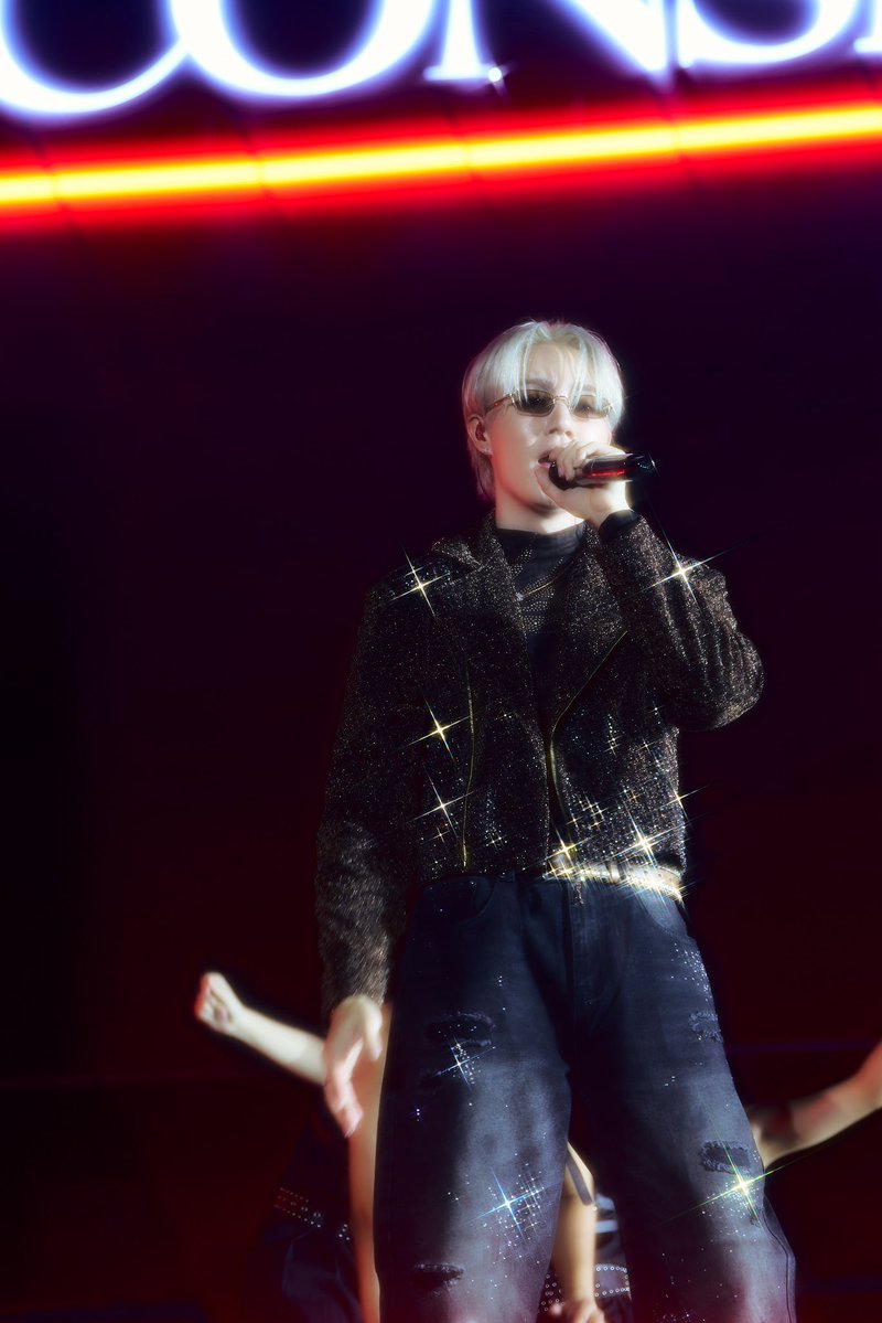 DMDMusicTH's tweet image. ภาพบรรยากาศของ “ซี” และ “นุนิว” ในงาน ICONSIAM Amazing Thailand Countdown 2026 ⭐️

ขอขอบคุณ @iconsiam  ที่ให้เกียรติ “ซี” และ “นุนิว” ได้มามอบความสุข พร้อมโชว์เพลงสุดพิเศษในวันนี้นะคะ 🥰

และขอขอบคุณทุกกำลังใจจากทุกคนในวันนี้ด้วยนะคะ 🫶🏻✨

ZEENUNEW COUNTDOWN ICONSIAM…