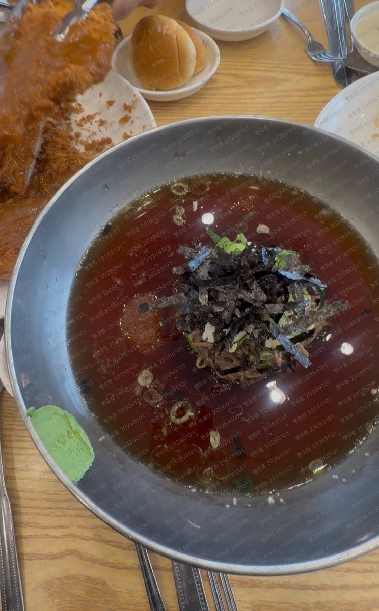 빵쥬 맛집 따라먹기❤️
집 근처라 바로 다녀왔는데 이제 폐업이라니....😭