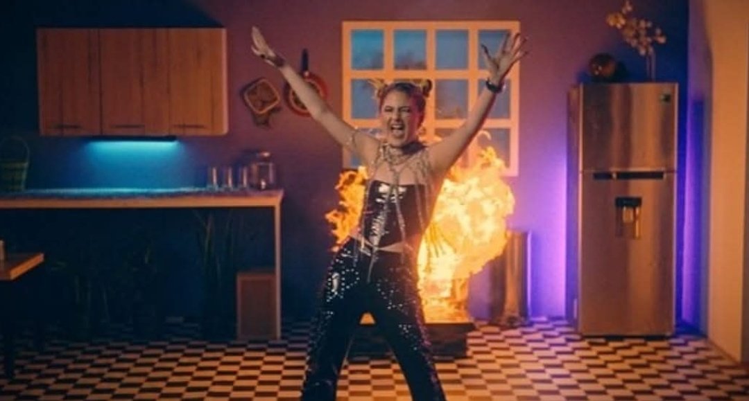 Magacha_JS's tweet image. Último dia del 2025
Felijaño 2026!!!