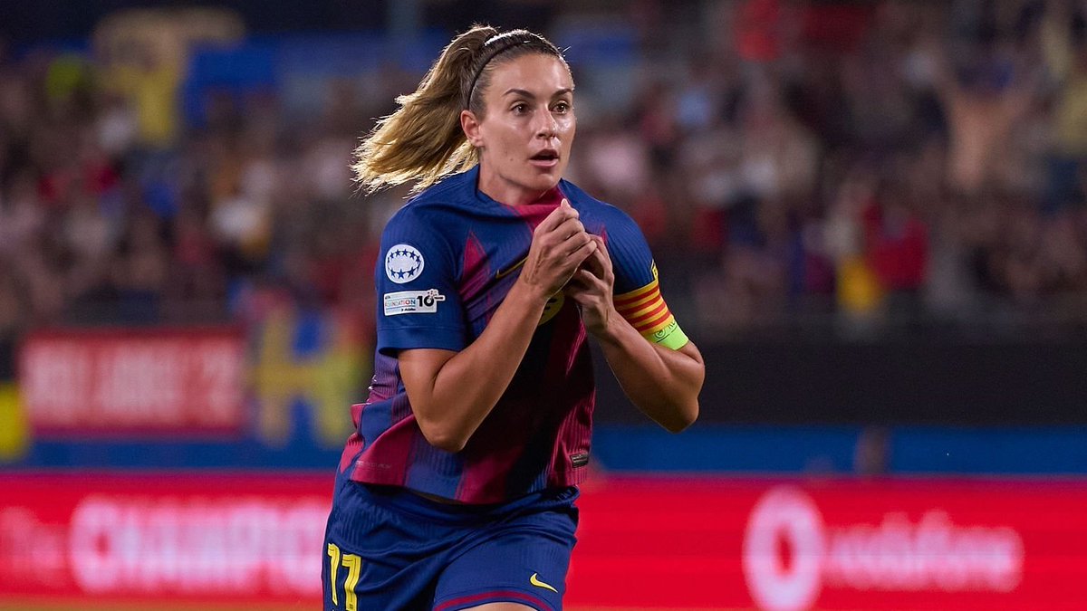 🔝⚽️ Players with the most goals scored for club and country in the calendar year of 2025

🥇 Ewa Pajor (45)
🥈 Claudia Pina (38)
🥉 Pernille Harder (31)
4️⃣ Alexia Putellas (27)
5️⃣ Selina Cerci (26)
5️⃣ Cristiana Girelli (26)