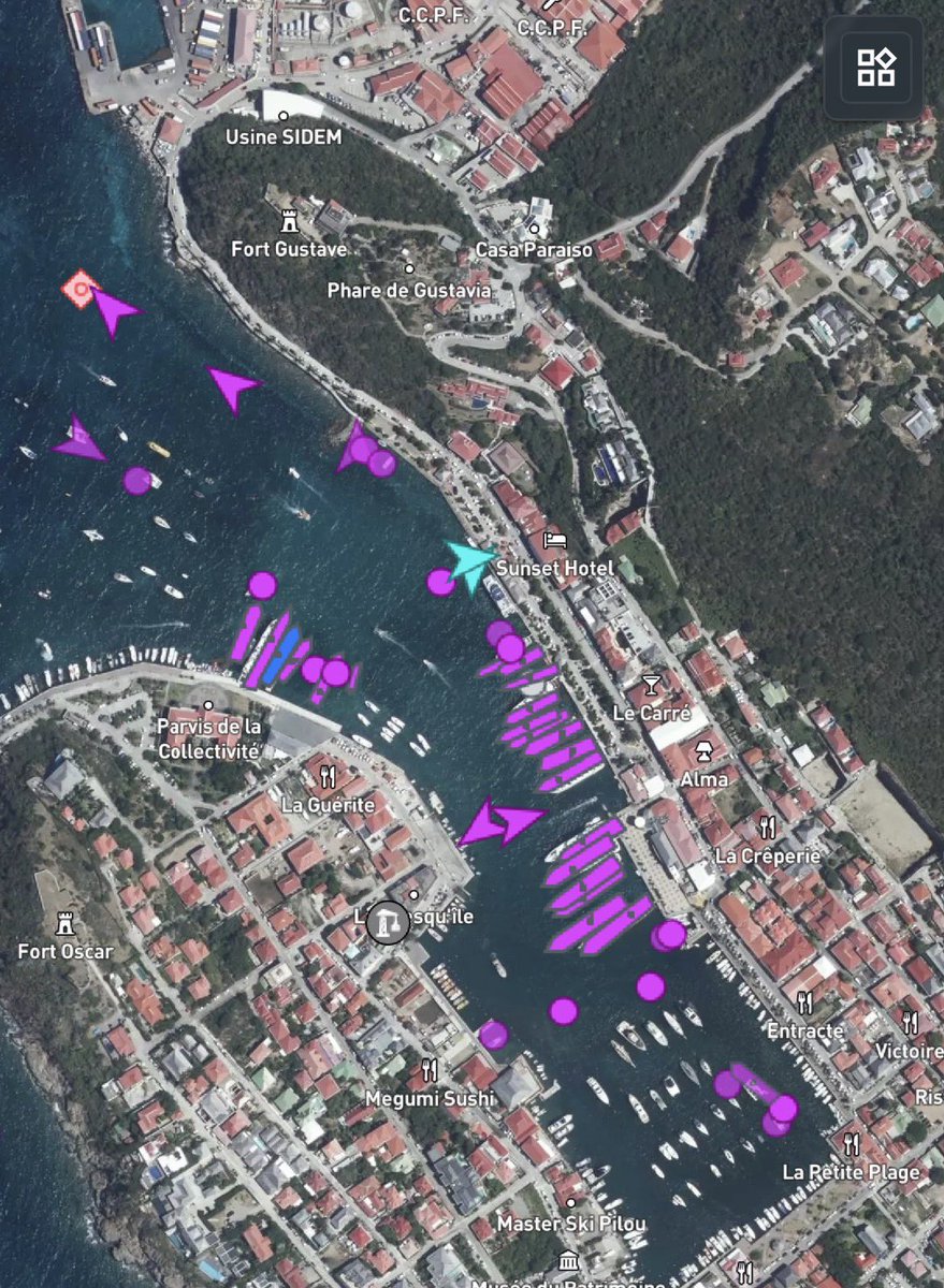StimpflingEric's tweet image. #Yachts🛥️🛥️🛥️
Cet après-midi à Saint Barthélemy, 342 navires en escale dans la zone portuaire de Gustavia, contre 313 unités le 31 décembre 2024. Record battu!
@guadeloupela1e @comstbarth @MarineTraffic