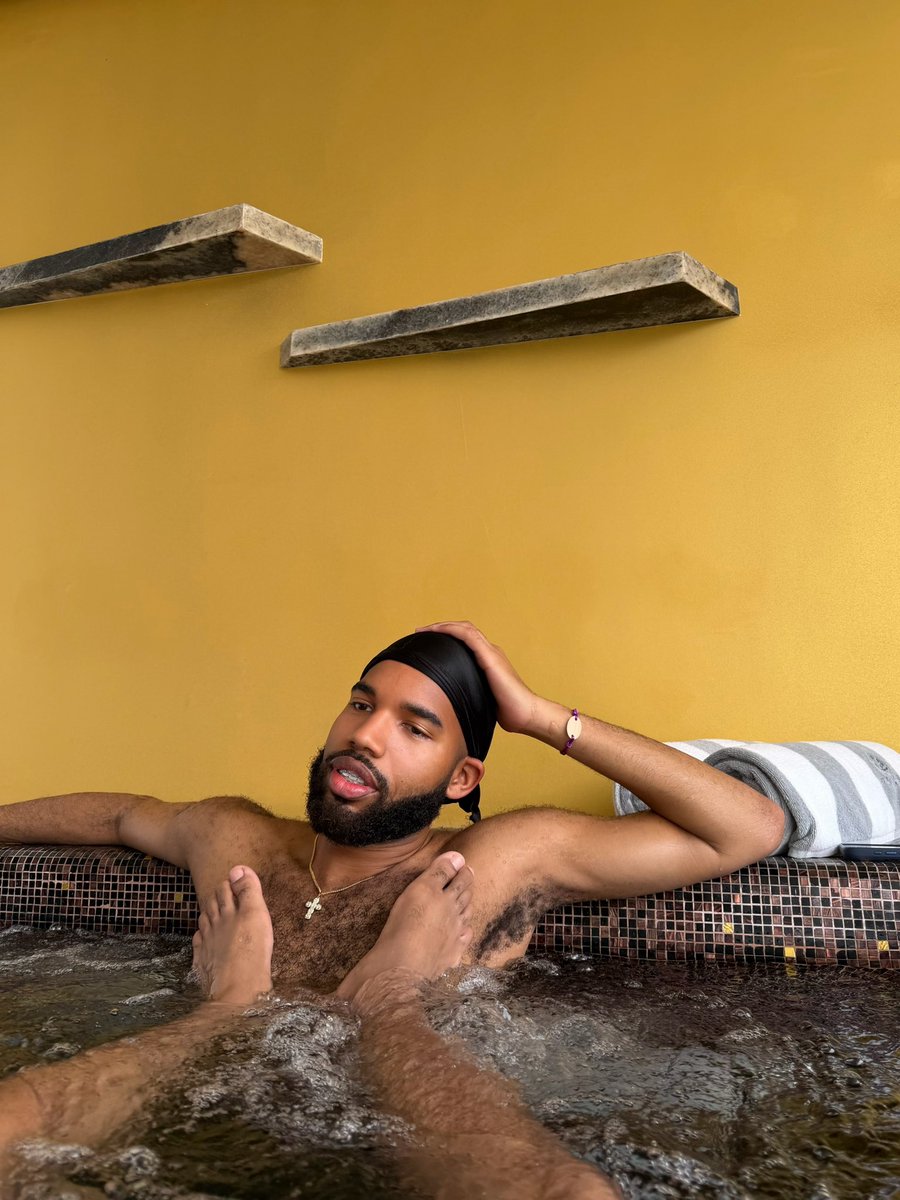 SonOfJames32's tweet image. Closing the year in paradise 💞