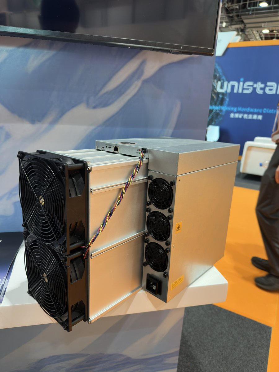 TheHobbyistMiner tweet media