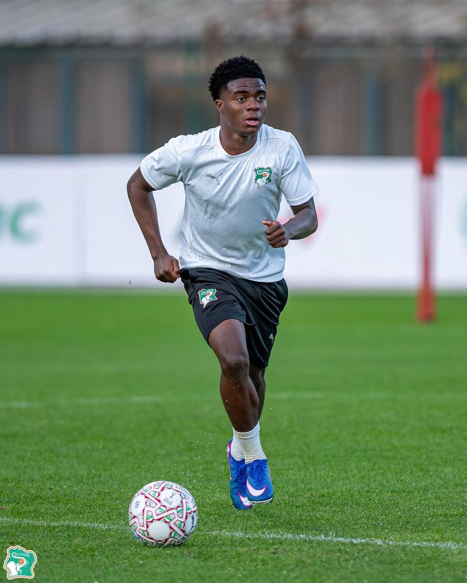 Cotedivoireoff_'s tweet image. Merci INAO ❤️❤️🇨🇮🇨🇮 tu respectes le maillot ❤️‍🔥❤️‍🔥🫵🏾🫵🏾