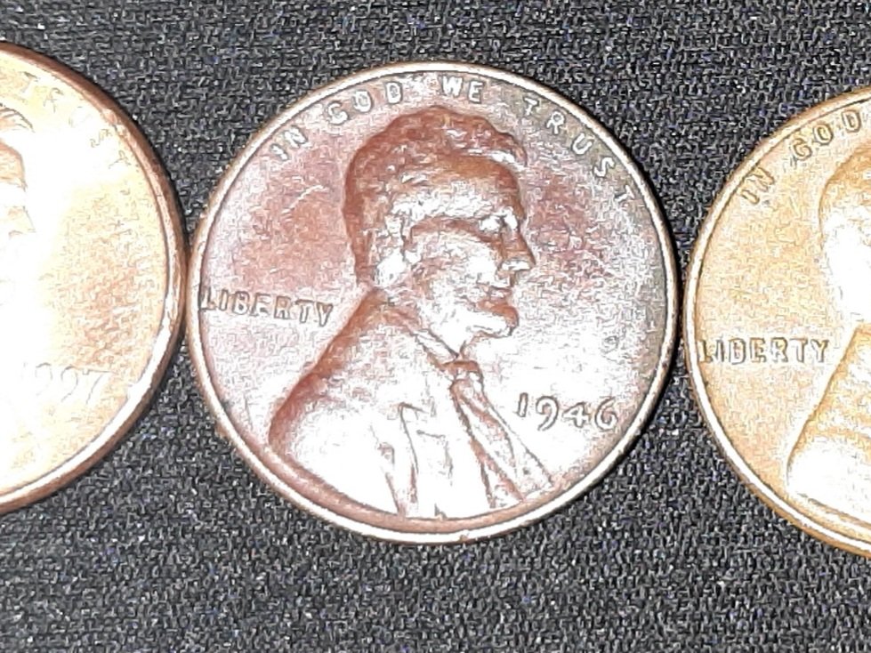 I wish you a Happy New Year
Genießt die rollenden schönen EREIGNISSE im neuen Jahr
IN GOD WE TRUST