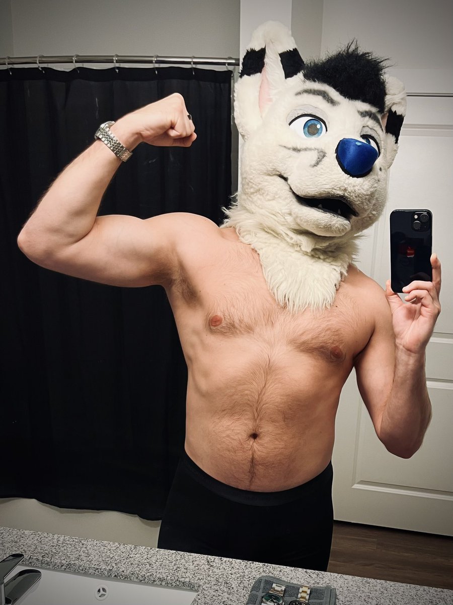 ForteTX's tweet image. just finished the last workout of 2025, and we’re right back at it tomorrow to start the new year strong 💪🏼