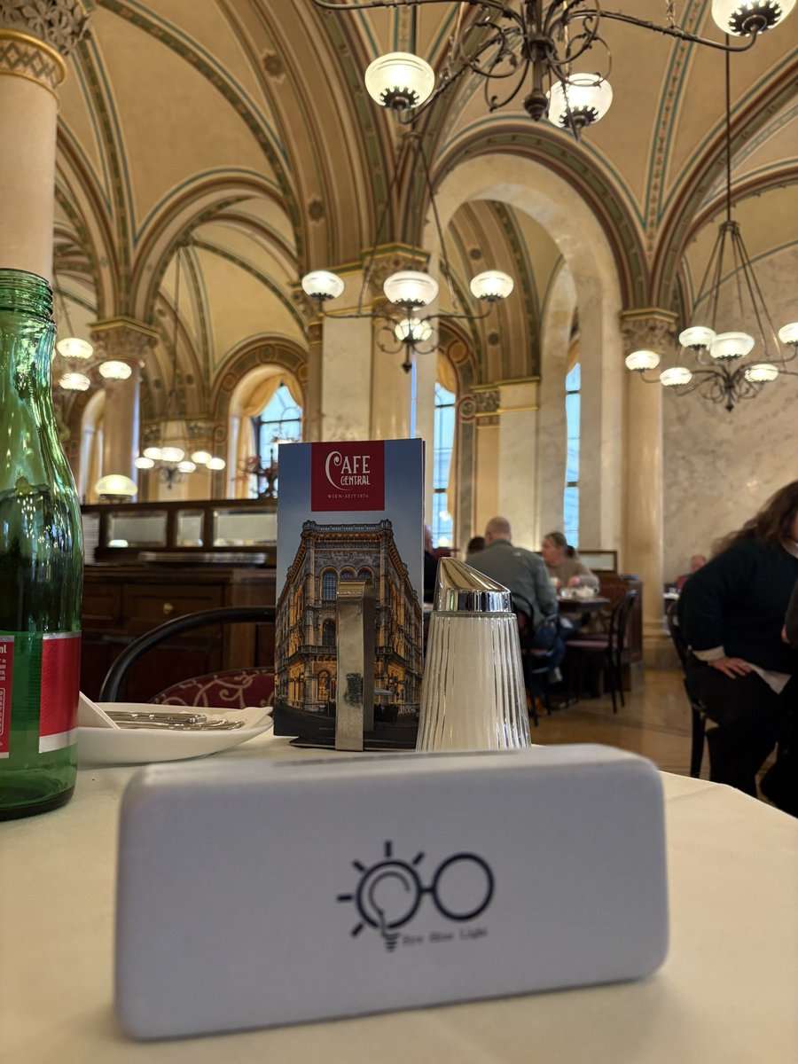 Bye Blue Light tweet media