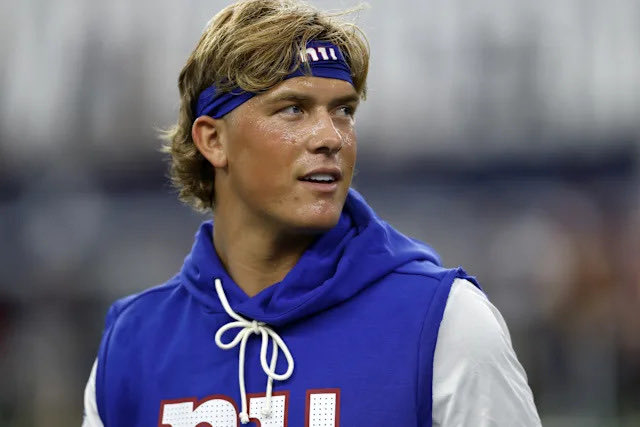 awthentik's tweet photo. Jaxson Dart in the Redzone in 2025 #NYGiants 
▫️42.9% [18/42]
▫️156 passing yards
▫️8TD/0INT
▫️20 rushes for 76 yards
▫️8 Rushing TD
▫️6 sacks https://t.co/ipVT5RQVCl
