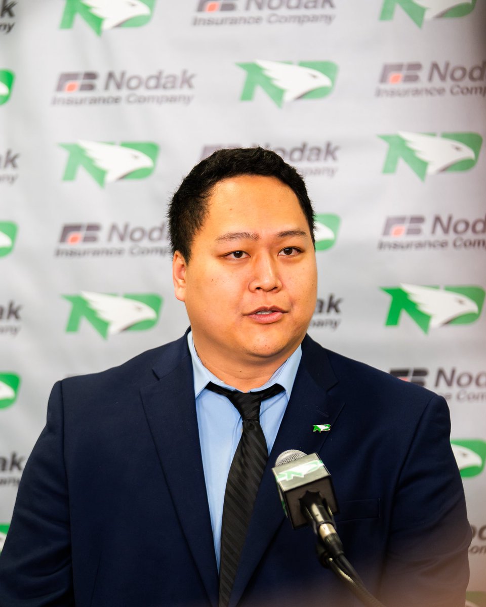 UND Volleyball tweet media