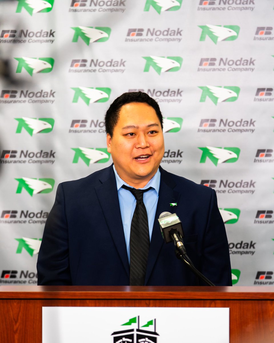 UND Volleyball tweet media