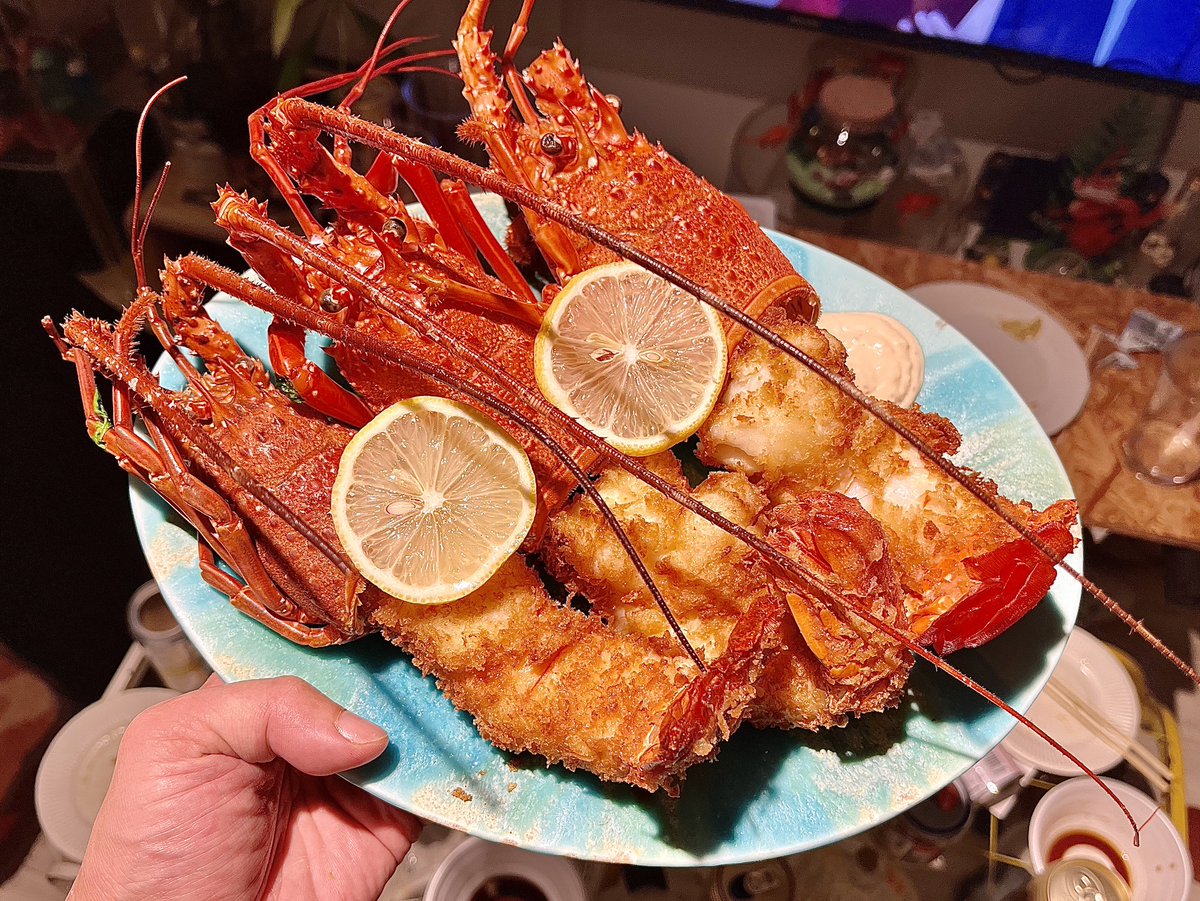 エビフライ台風様 どういうわけか2025年は伊勢海老をエビフライにして振る舞うことが3回