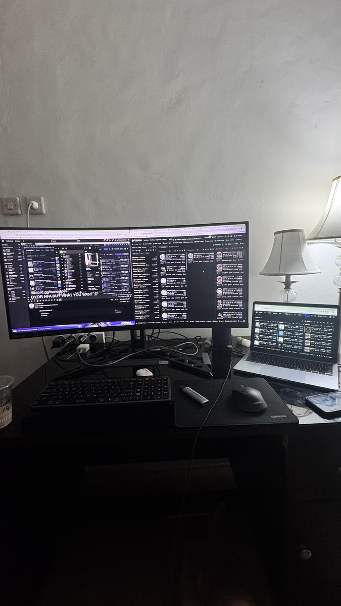 SalvatronCryptX's tweet photo. HAPPY NEW YEAR FAM !!!

Still grinding, just make sure u keep your eyes on screen https://t.co/VydR2pWEKI