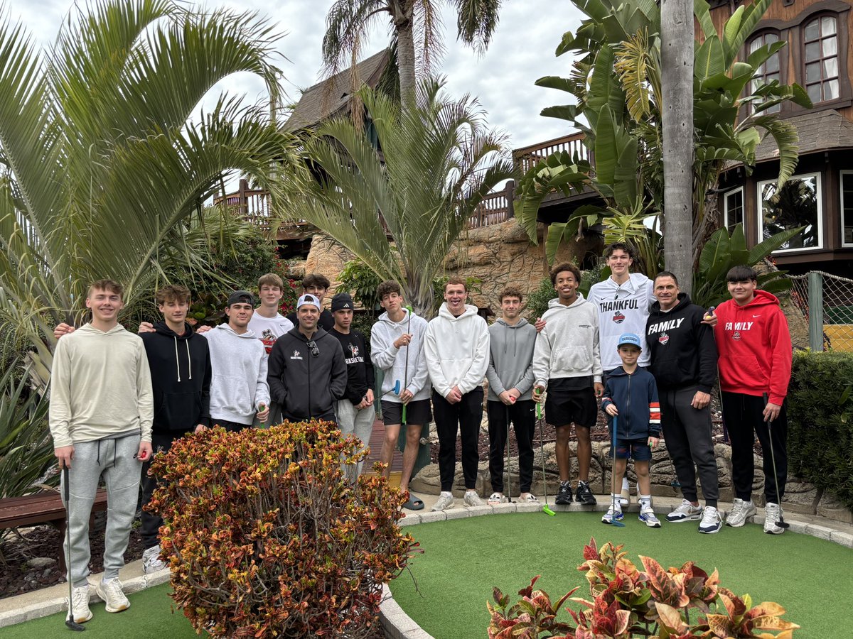 beeshoops's tweet image. In an era of NIL &amp;amp; transfer portals, this is what high school sports should still be all about…..making memories that will last a lifetime. 

Thank you to our school board, administration &amp;amp; parents for letting us make this trip again this year. 
#Brotherhood 
#FamilyForever