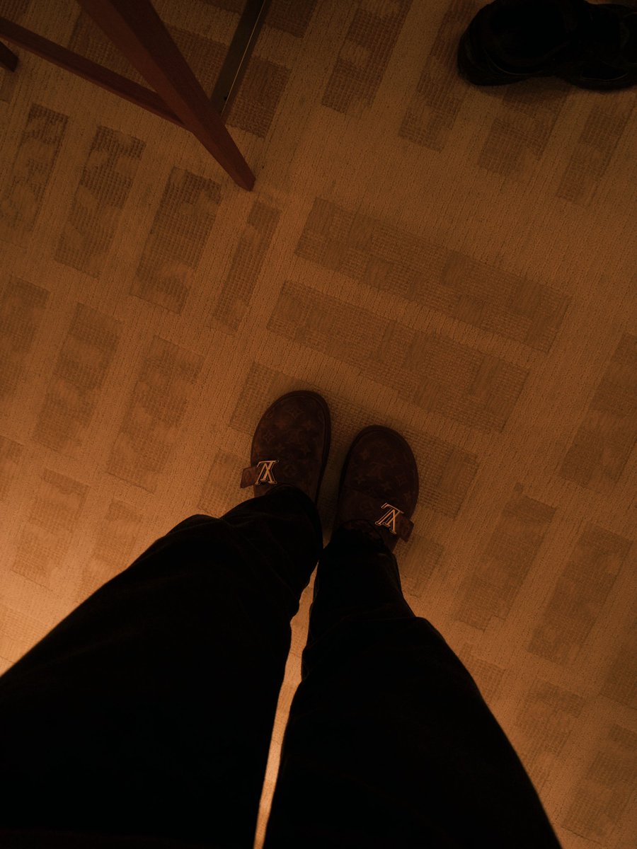 kl7ls's tweet image. end of December l.