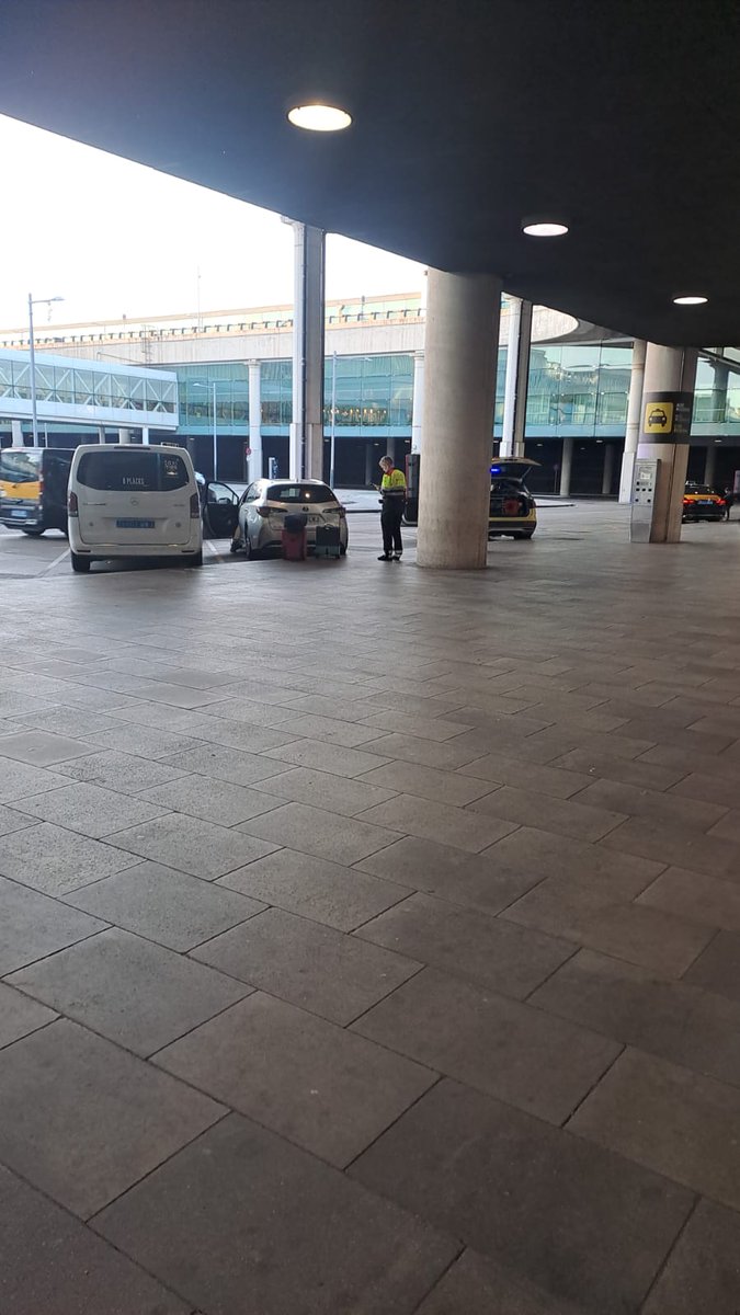 TAXI ANGET tweet media