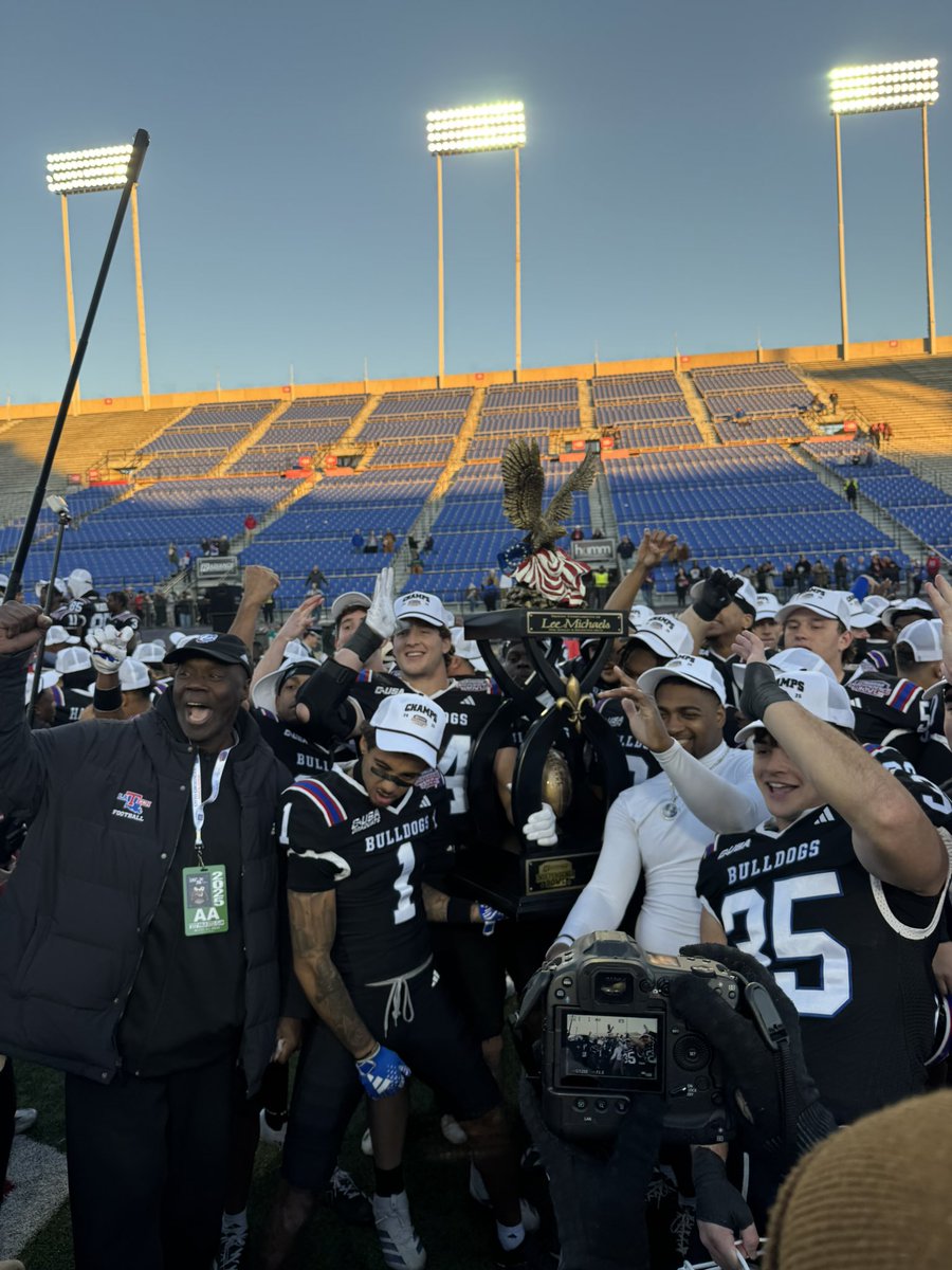 Jenna latour tweet media