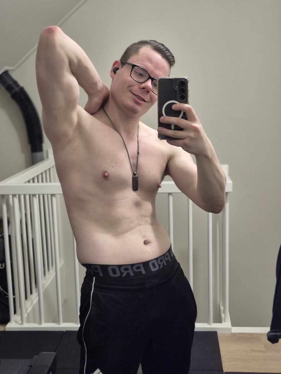 Himbo does his last home work out this year.
Wish you all bro's a happy New Year and the best wishes for 2026