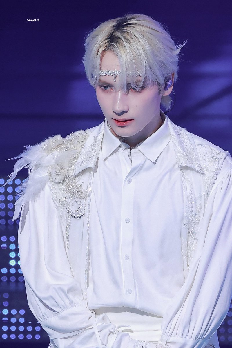 angelkai814's tweet photo. 251231 
🪽
#휴닝카이  #HUENINGKAI  #ヒュニンカイ
#투모로우바이투게더  #TXT 
#TOMORROW_X_TOGETHER https://t.co/V05sAzwqHQ