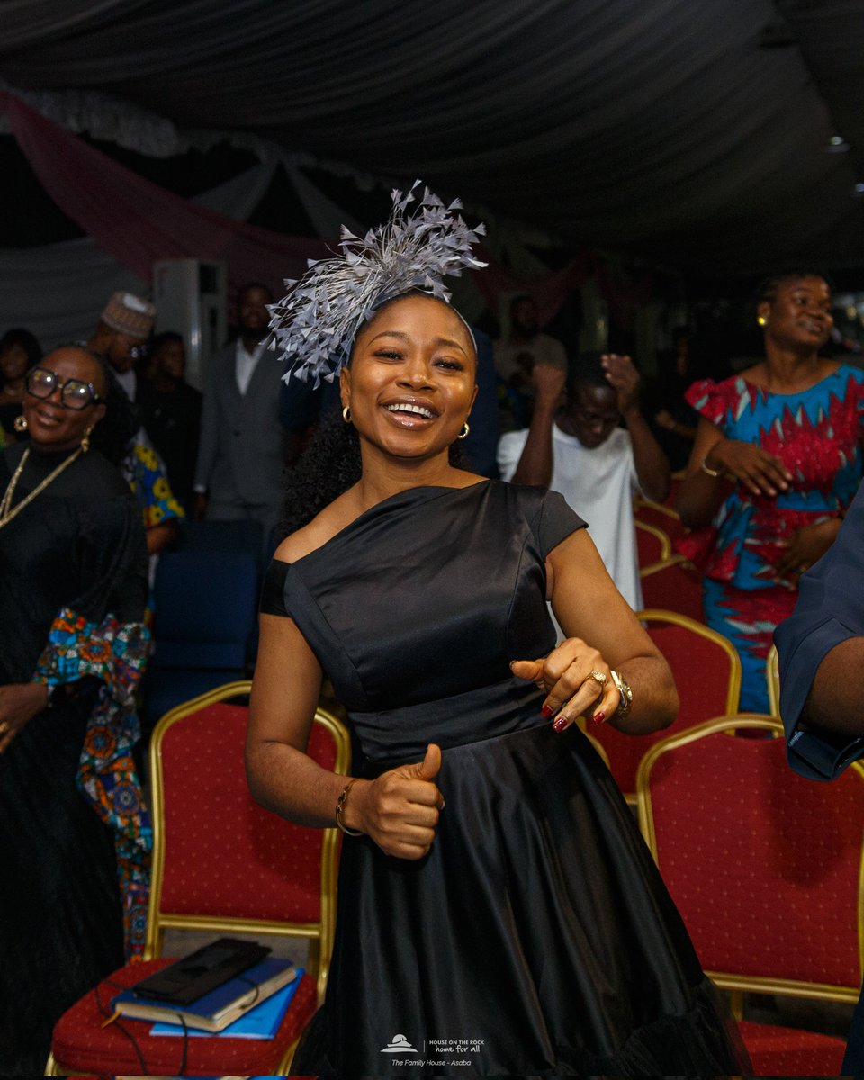 HOTRASABA's tweet image. #Praise

From our inside, gratitude flows in appreciation for a good year gone by! 

🎶E No Dey🎶 by SirVic
🎶Thank You Lord🎶 by Don Moen
🎶Too Many Reasons🎶 by Mercy Chinwo
🎶Victory🎶 by Eben
Led 🎤 by DeMasterpiece

#Dominion
#NightOfProphecy
#HOTRService
#HOTRAsaba