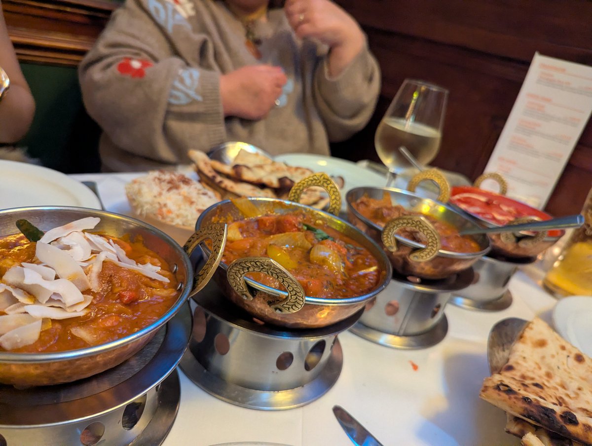 EdinburghNJS's tweet image. New years curry at St John's Curry Club. Always fantastic! All the best for 2026. @SheilaSneddon