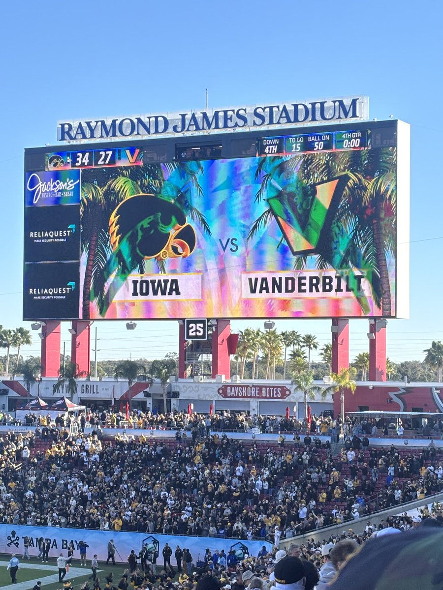 ryaneaster's tweet image. You don’t beat Iowa in Tampa.  Great game.  Good guys won. #Hawksbyamillion