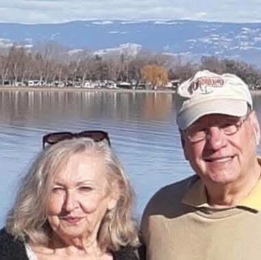 GailMike8's tweet photo. 22 years today of marriage..happy anniversary to us..and happy New Years.. https://t.co/OsFSkRPleC