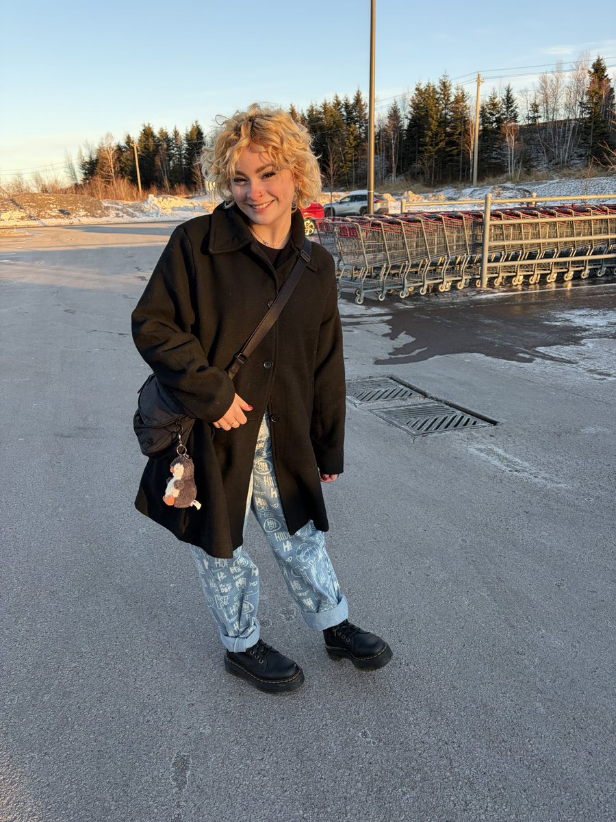 victoria 🌙 tweet media