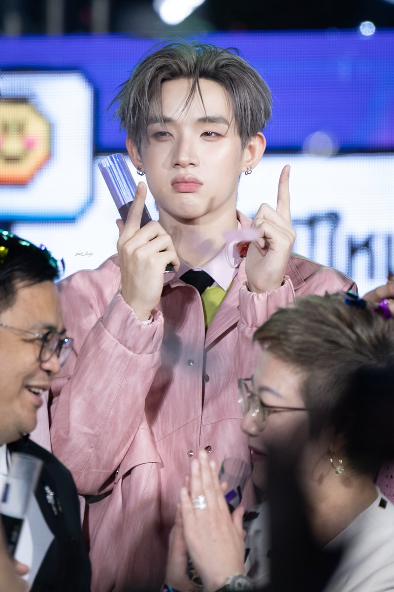 prd_Snap's tweet image. 260101 |

ฮงรู้ตัวมั้ยน่ารักมากน่ะ 🐈💓

&amp;lt; @hongshihoshi03 &amp;gt;

LYKN COUNTDOWN AT SIAM

#LYKN
#hongshihoshi 
#AISSIAMxLYKN
#SIAMSQUARESTREETOFDREAMZ2026