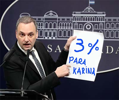 IvanGrattone's tweet image. Adorñoqui tiene una pyme en el estado.
Parasita toda la familia.
Antes de eso vivía de hacer juicio laborales.
Es el rey de los kukas.